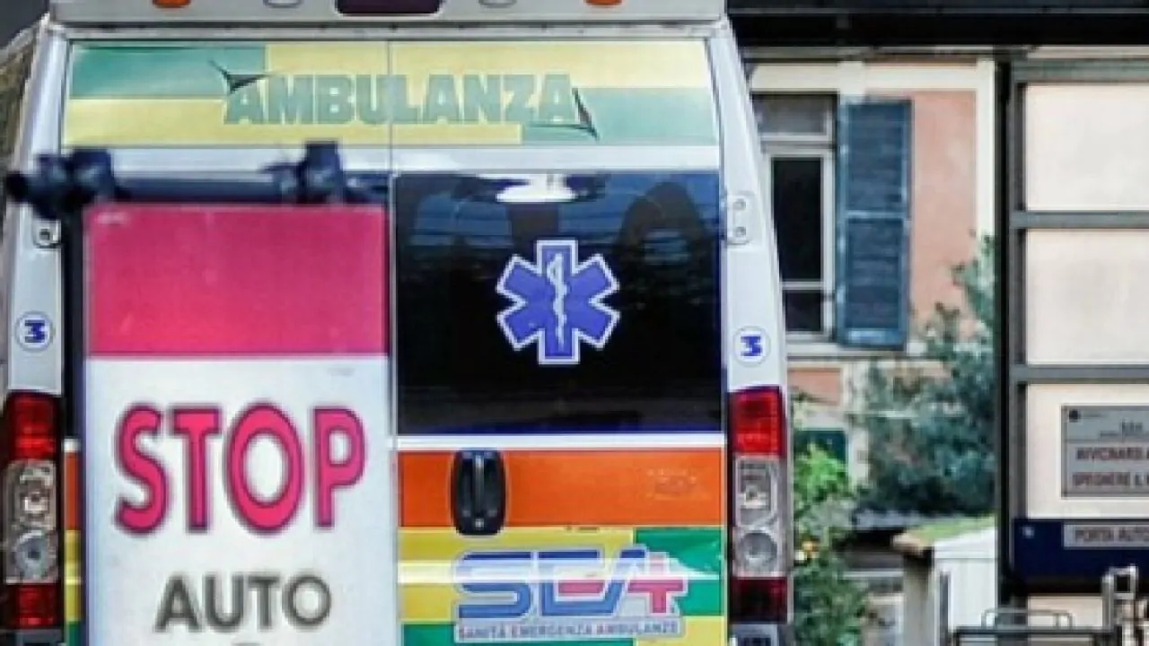 Malore fatale in piazza per una donna