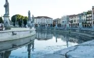 Assembramento in Prato della Valle a Padova