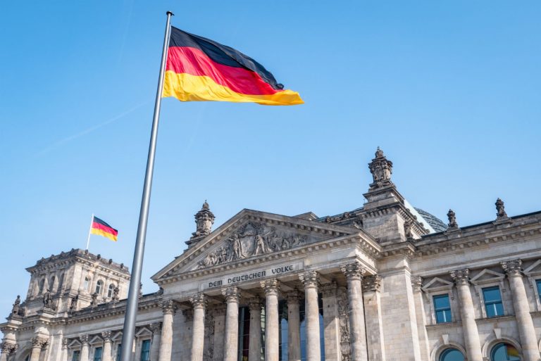 Germania, taglio stipedio dei parlamentari