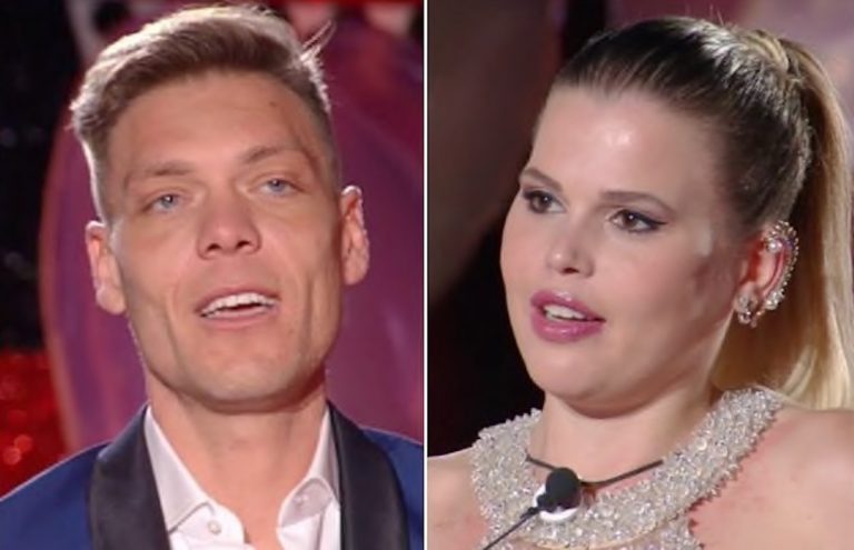 Carlotta proposta di matrimonio