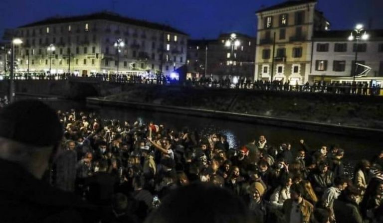 Covid assembramenti grandi città