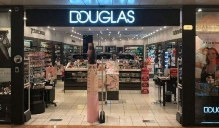 Douglas chiude 128 profumerie