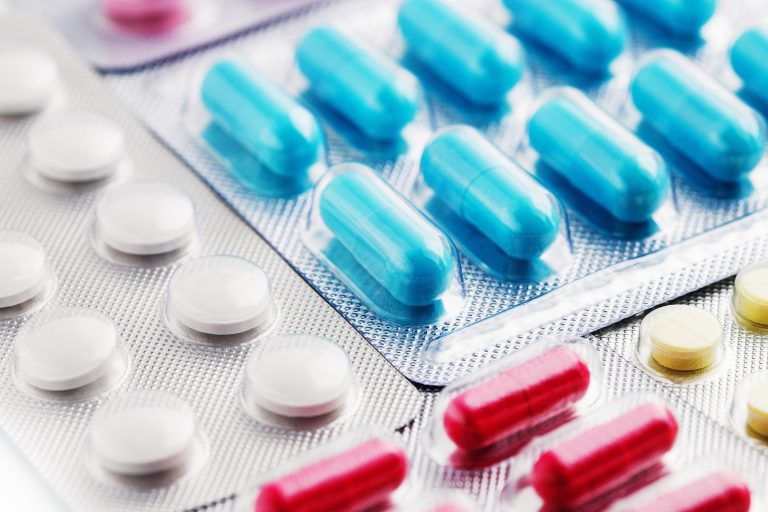 Covid, farmaci illegali