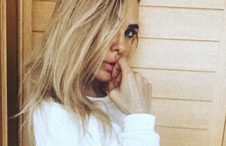 Ilary Blasi abito pelle