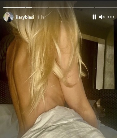 Ilary Blasi senza veli