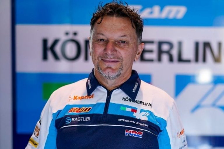 Imola minuto di silenzio Gresini