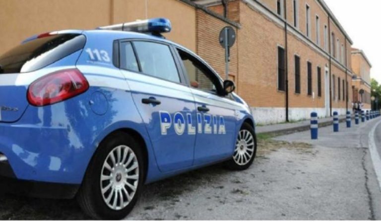 Lecce donna uccisa per strada