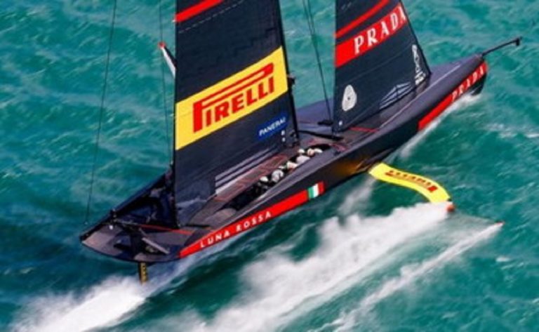 Luna Rossa