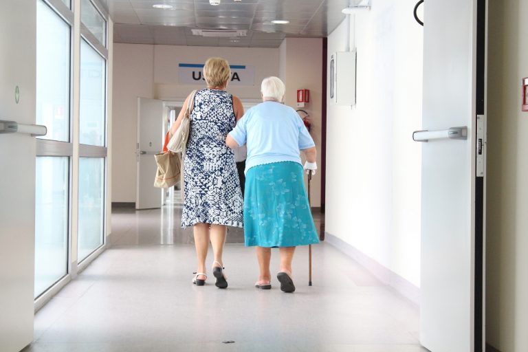 malati di alzheimer non devono pagare retta rsa