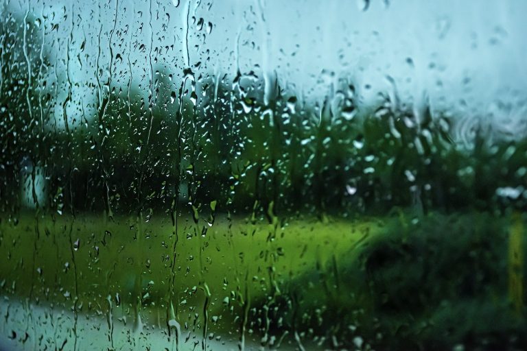 Maltempo provoca incidente sulla A19