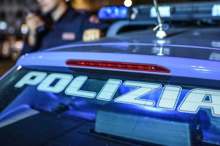 Minaccia con acido arrestato per stalking