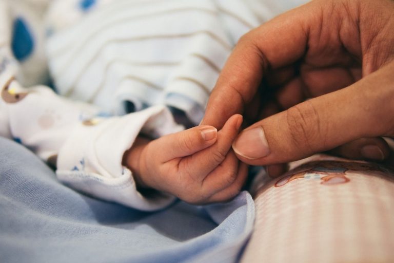 Morta bambina caduta scale Padova