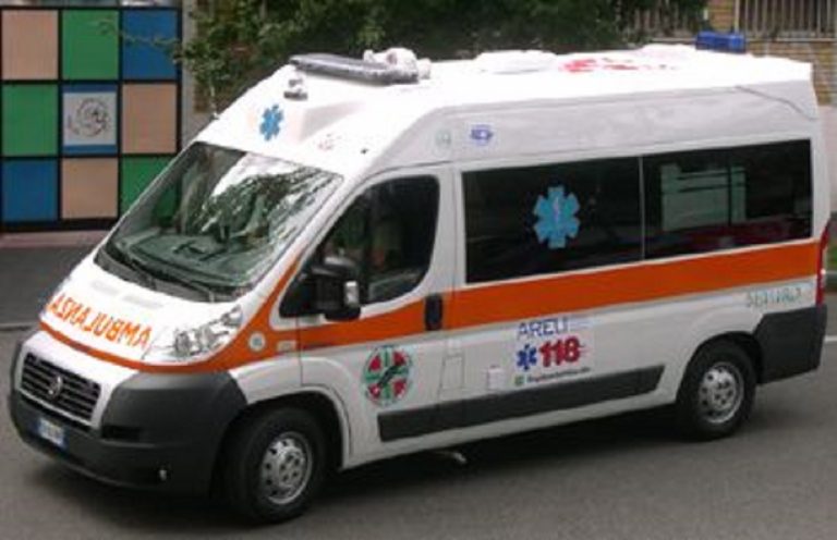 pensa di aver ucciso la sorella e si suicida