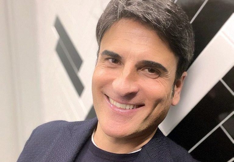Due malviventi rubano lo scooter di Sal da Vinci ma lo abbandonano