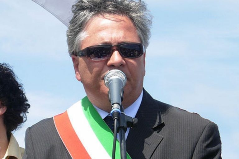 Sindaco Rodi Garganico vaccino Sputnik