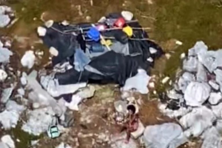 Sopravvissuti oltre un mese su isola deserta della Bahamas