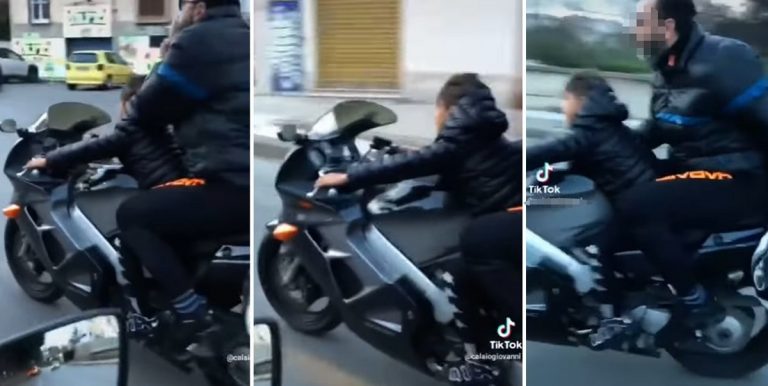 A 8 anni guida una moto