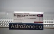 Nuovi tagli di AstraZeneca alle forniture di vaccini