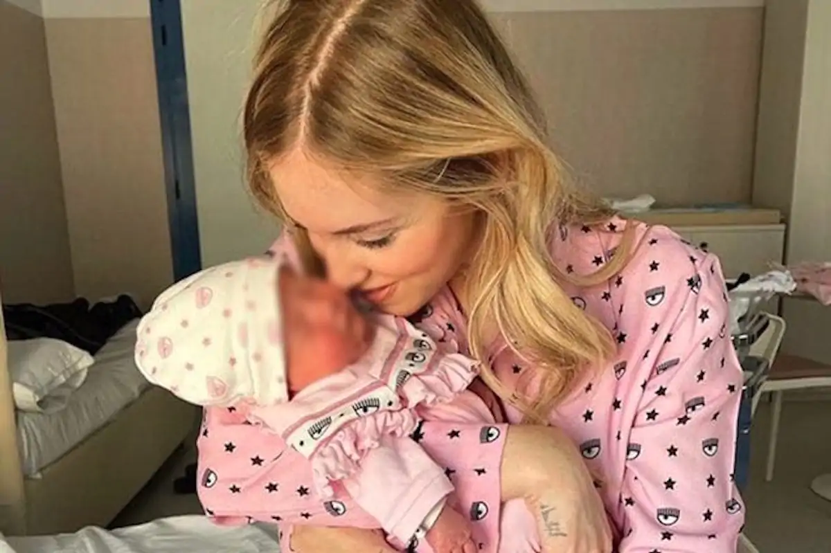 Chiara Ferragni abiti neonati
