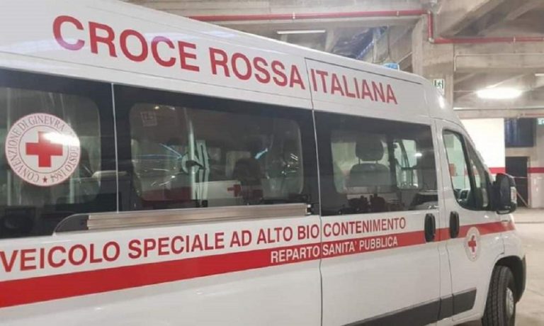 croce rossa cerca medici vaccini