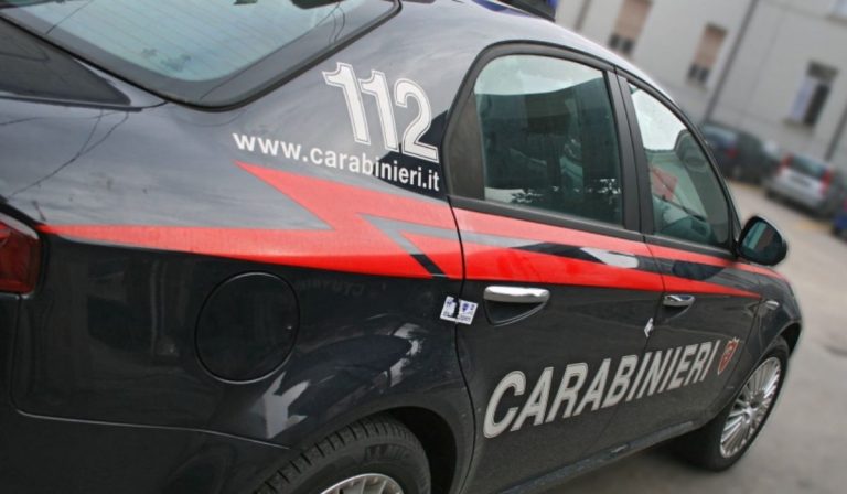Dodicenne chiama carabinieri sfida