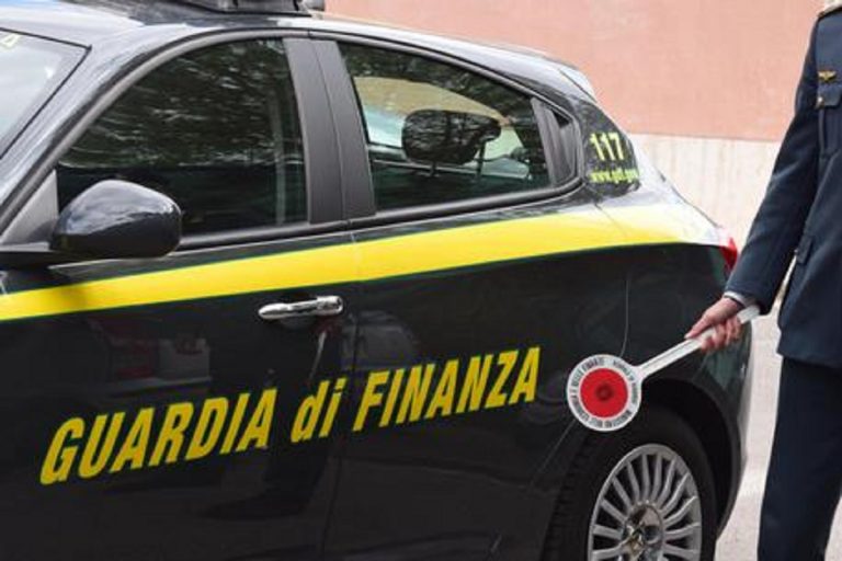 Assistente scolastico trovato con più di un chilo di cocaina