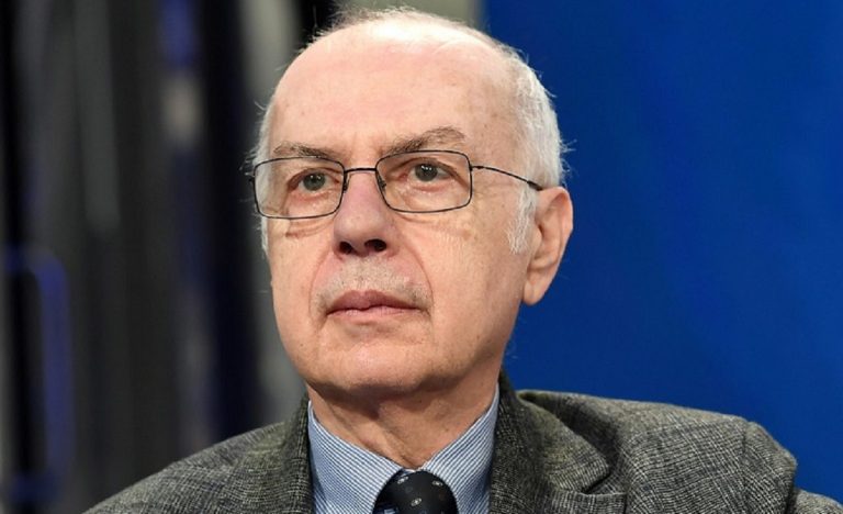 Normalità fra 7-15 mesi e con 240mila vaccini al giorno. Lo dice il prof. Rezza