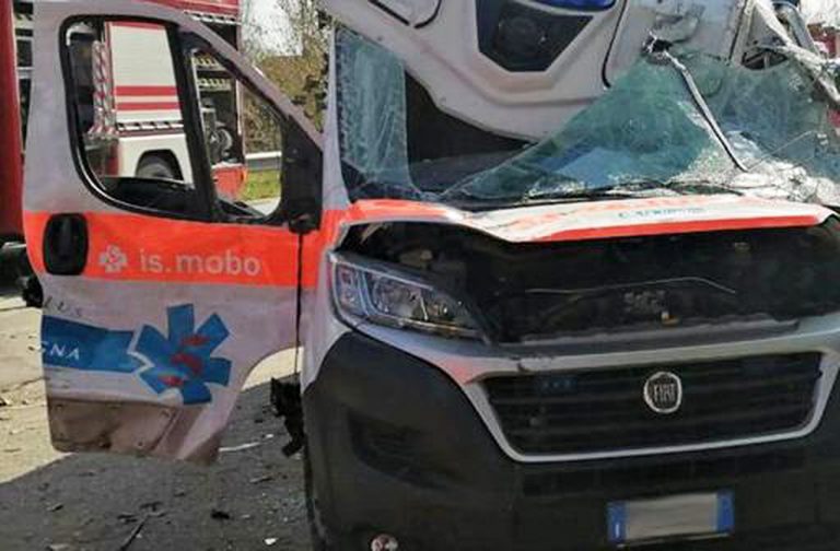 incidente bologna morto 768x504