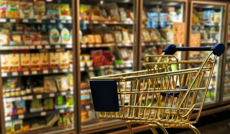 Lazio folla supermercati