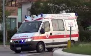 Napoli baby gang assalta ambulanza