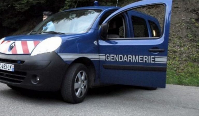 respinta dalla Francia bambina afghana