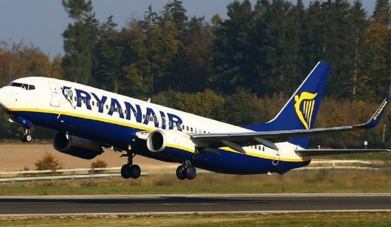 Nessun passaporto vaccinale sui voli Ryanair