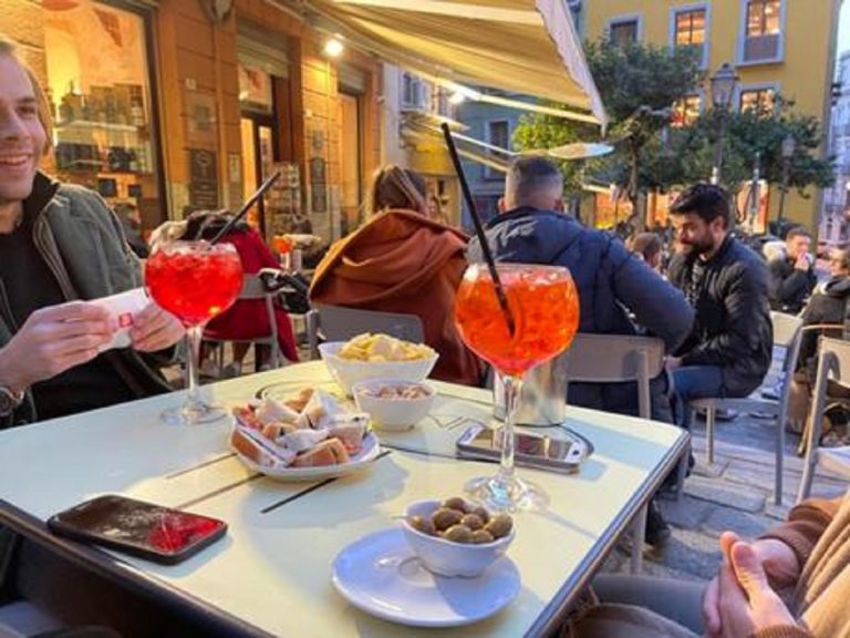 Sardegna in zona bianca e “isola felice”