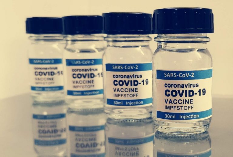 Vaccino Covid-19, l’avvertenza della Polizia Postale