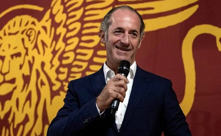 Zaia non le manda a dire: “Centralizzare i vaccini è medievale”