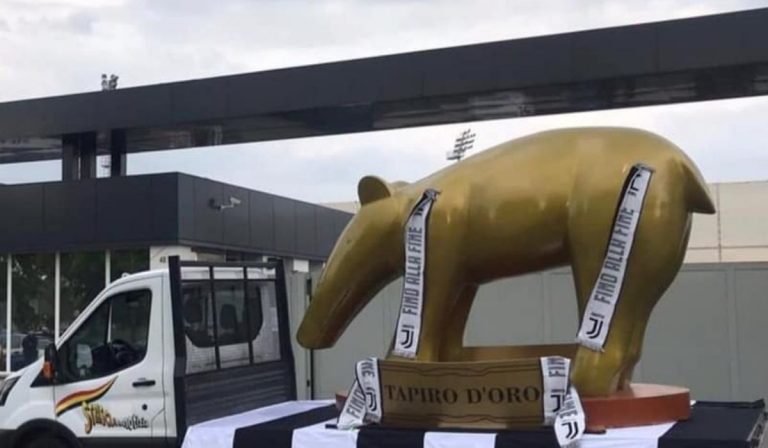 Agnelli tapiro d'oro