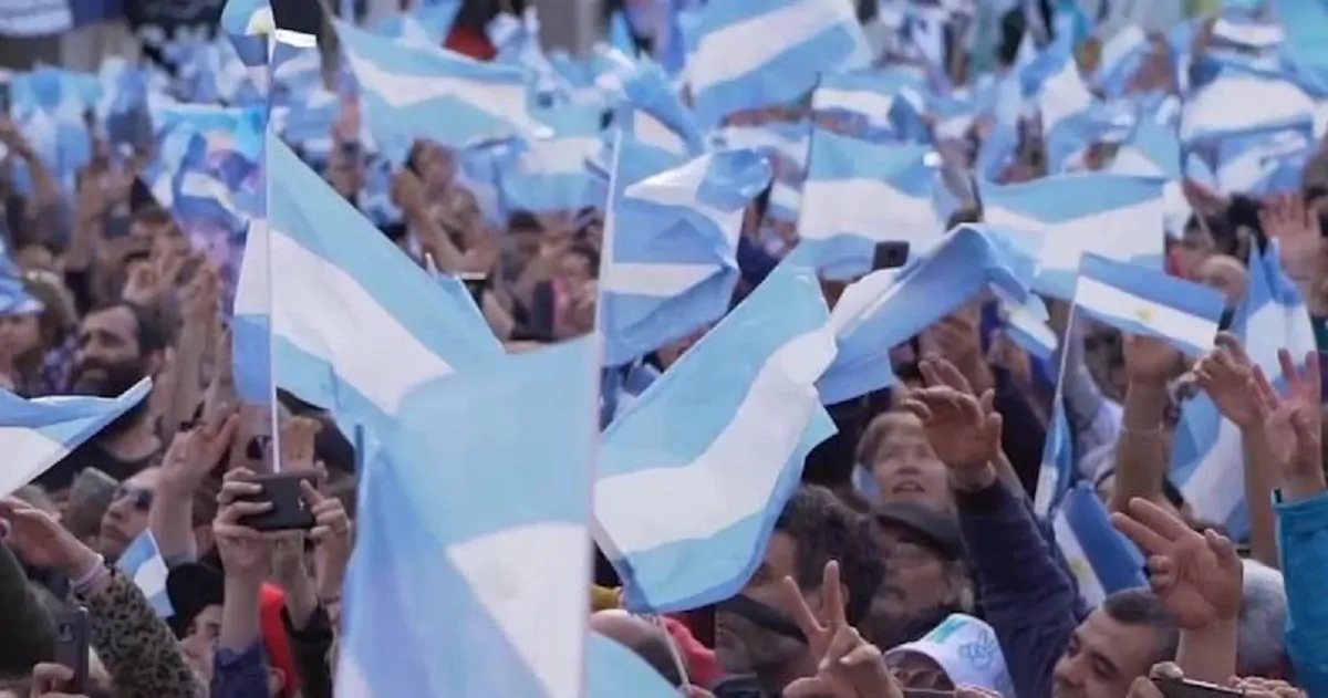 manifestazione in piazza in Argentina