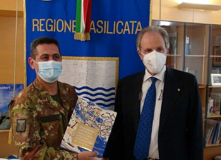 Il generale Figliuolo con il governatore Bardi