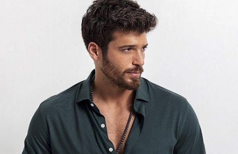 Can Yaman social