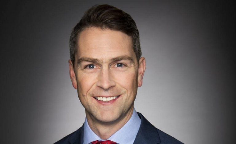 Deputato canadese senza veli durante una seduta parlamentare