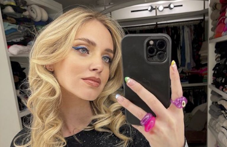Chiara Ferragni tiralatte