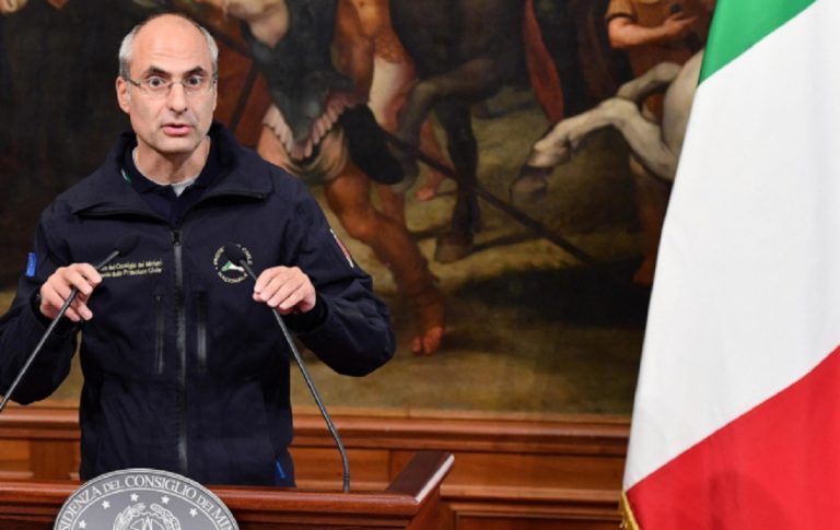 Curcio troppi senza prenotazione