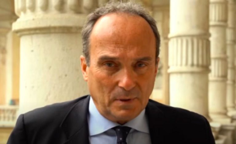 Di Perri luoghi chiusi