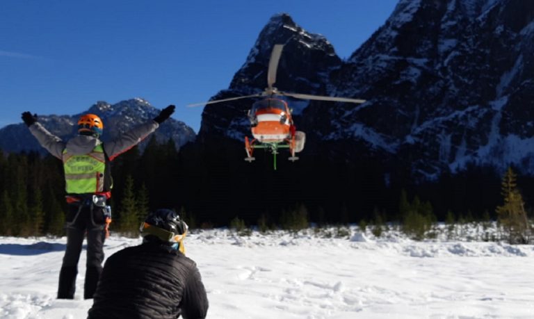 Friuli: due escursionisti uccisi da una valanga