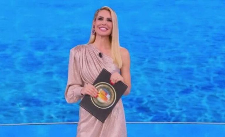 Ilary Blasi look