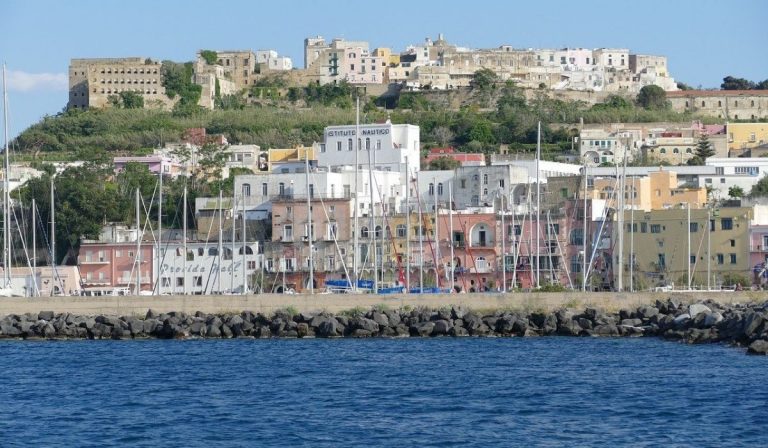 Isole covid-free Garavaglia