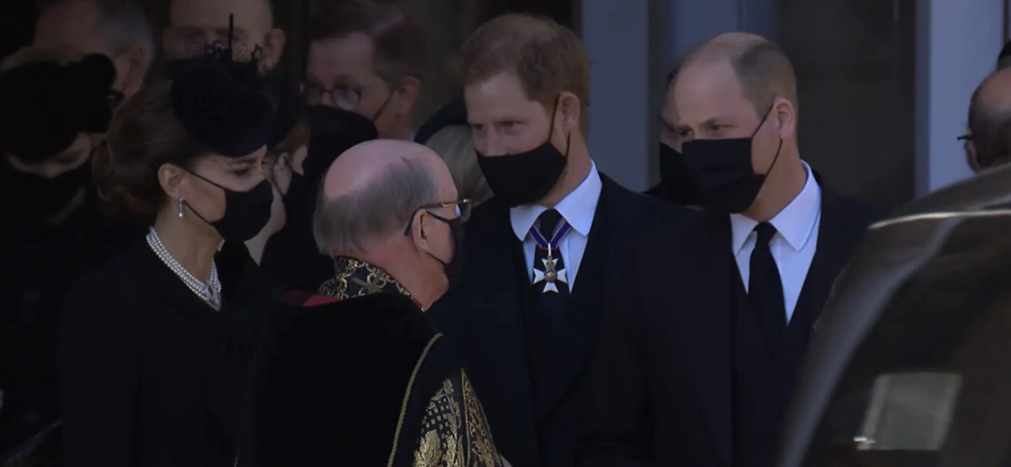 Kate Middleton e i principi William e Harry al funerale di Filippo
