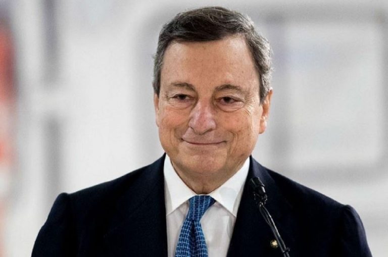 Draghi: cambio piano vaccinale in Italia