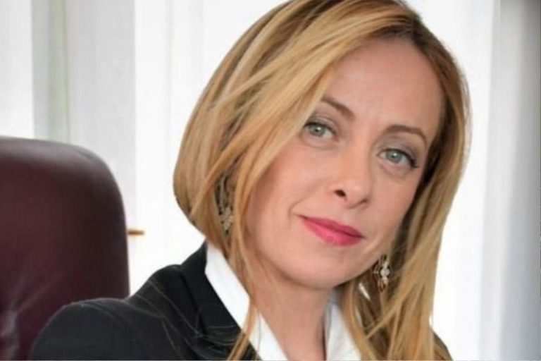 Meloni sbarchi migranti triplicati