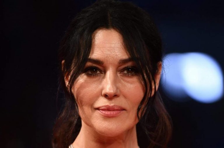 Monica Bellucci catcalling